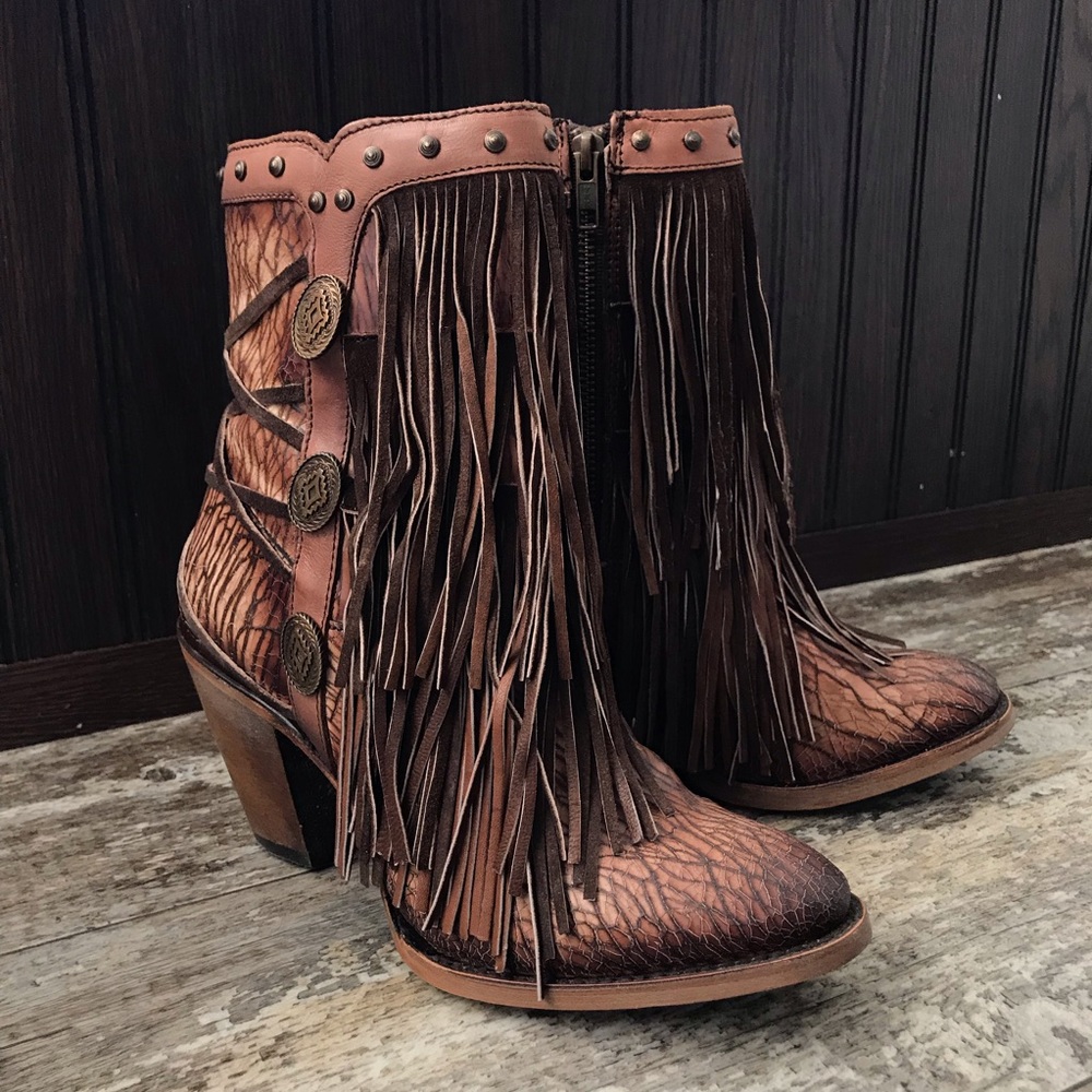 BRAND NEW CORRAL FRINGE BOOTIES!